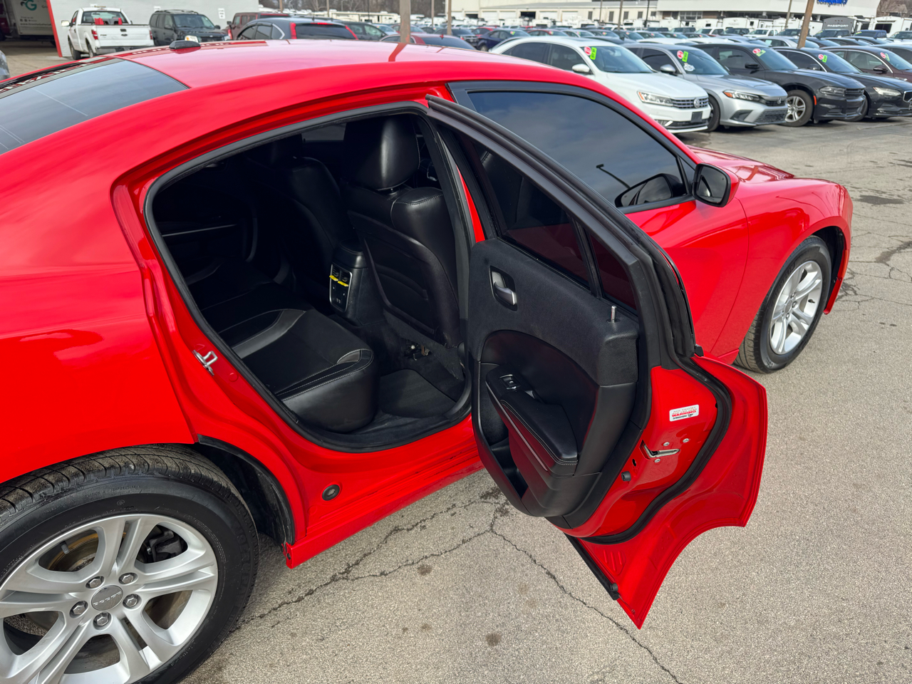 Dodge Charger SXT RWD 2019