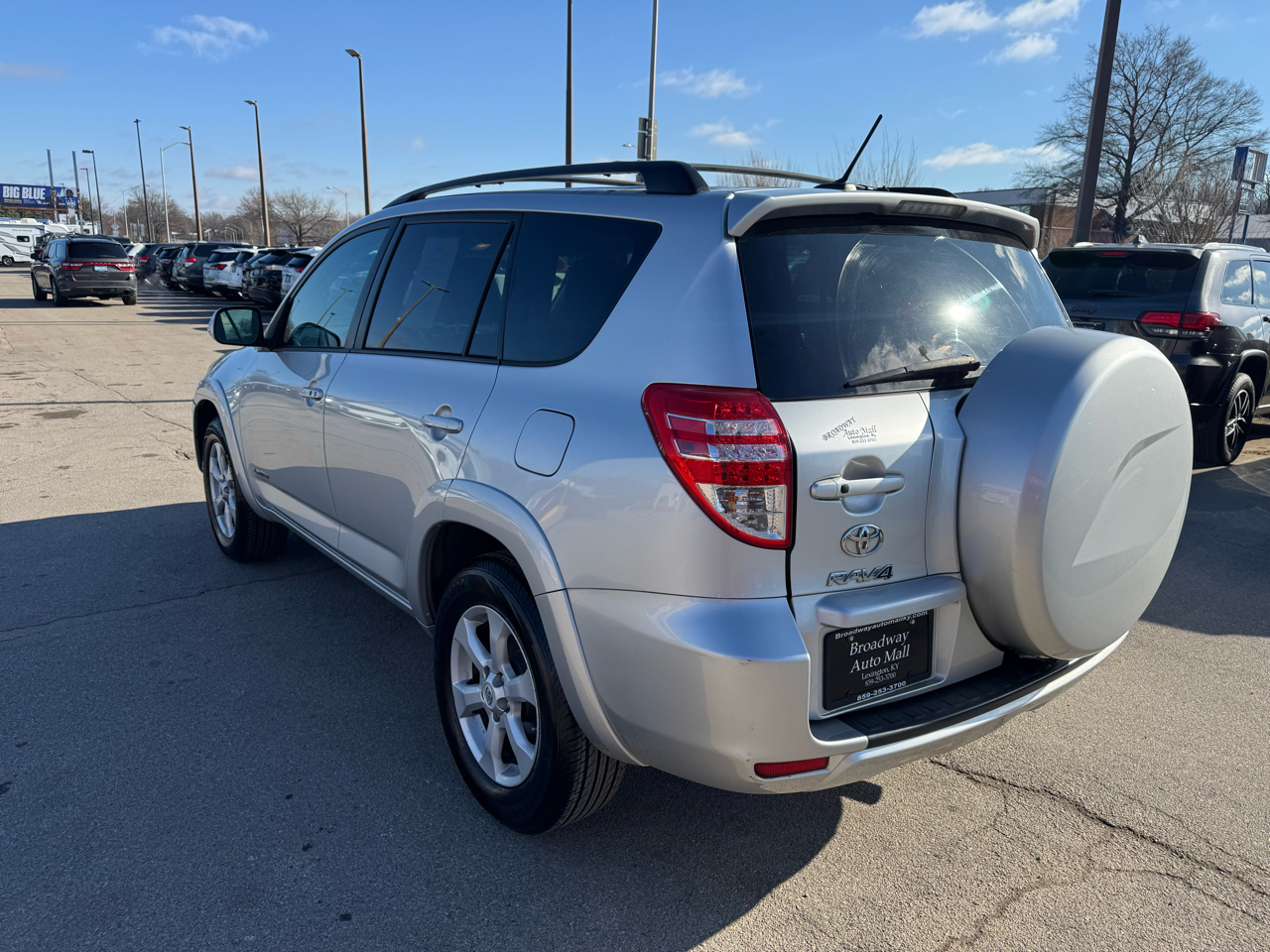Toyota RAV4  2012