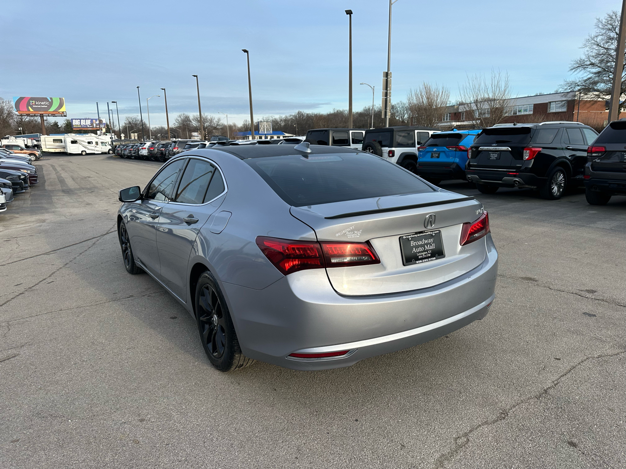 Acura TLX 4dr Sdn FWD 2015