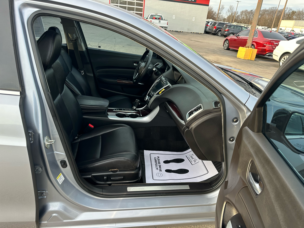 Acura TLX 4dr Sdn FWD 2015