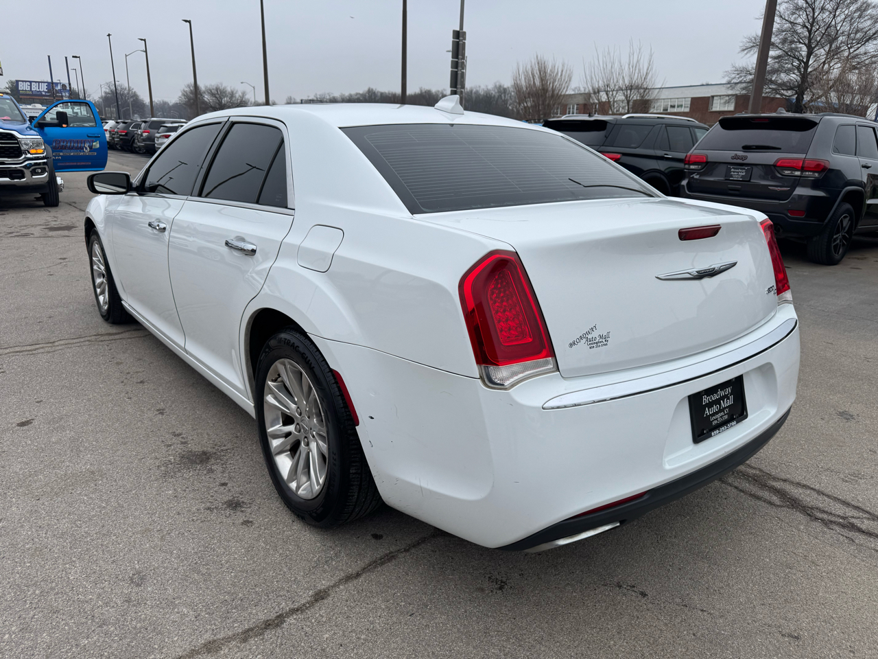 Chrysler 300 4dr Sdn 300C RWD 2016