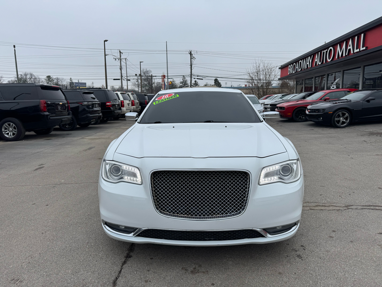 Chrysler 300 4dr Sdn 300C RWD 2016