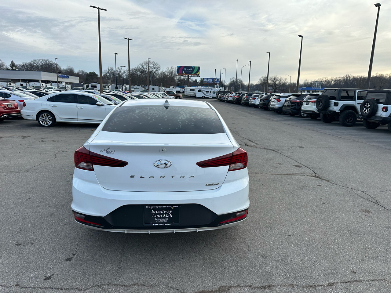 Hyundai Elantra Limited IVT 2020