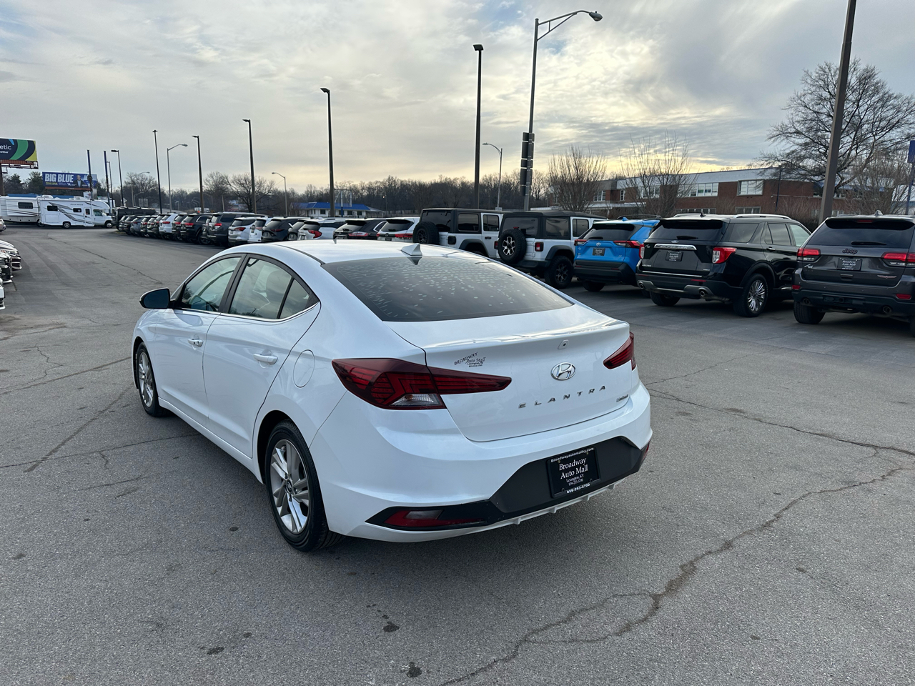 Hyundai Elantra Limited IVT 2020