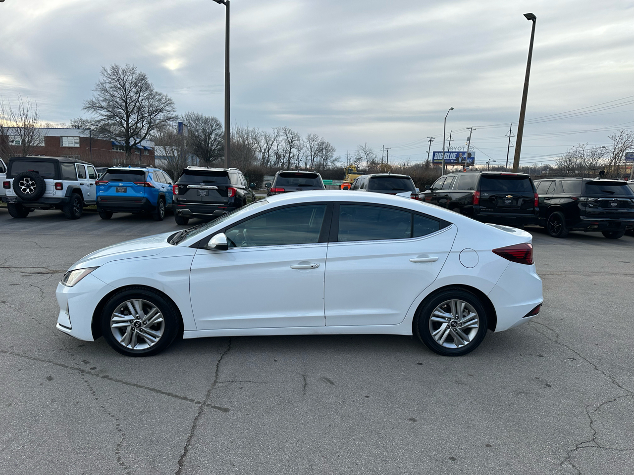 Hyundai Elantra Limited IVT 2020