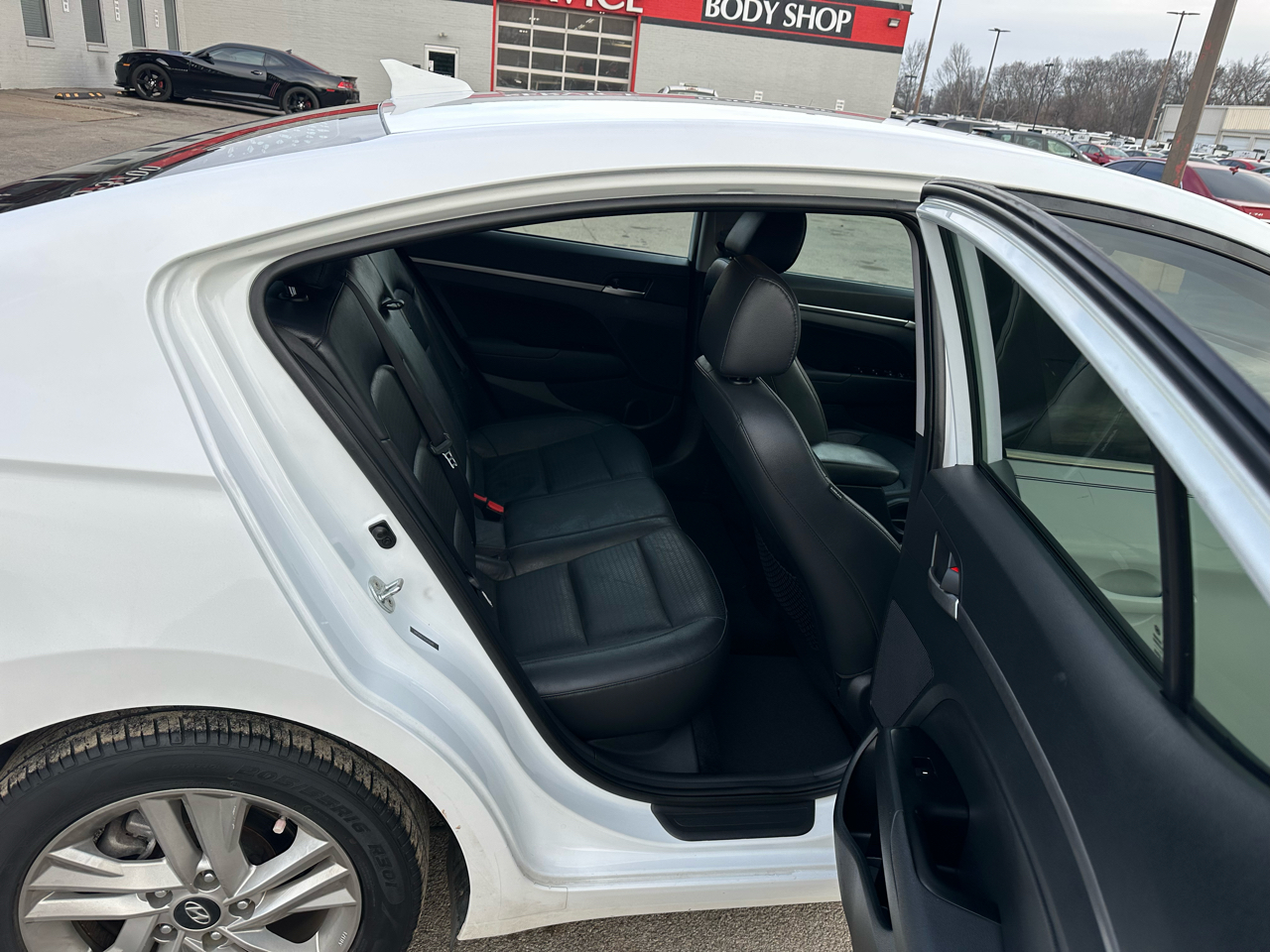 Hyundai Elantra Limited IVT 2020