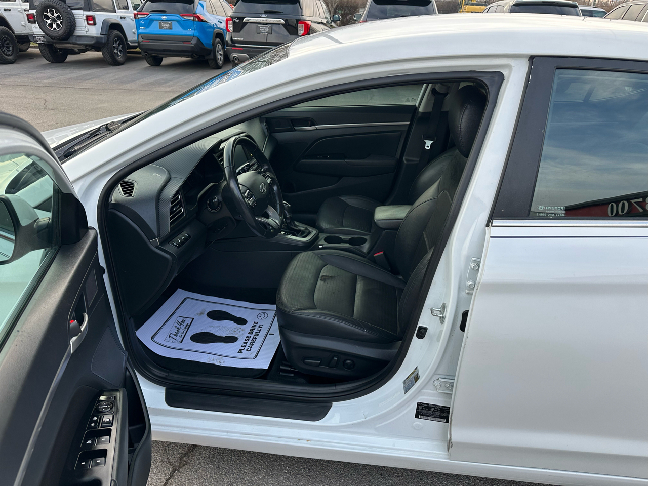 Hyundai Elantra Limited IVT 2020