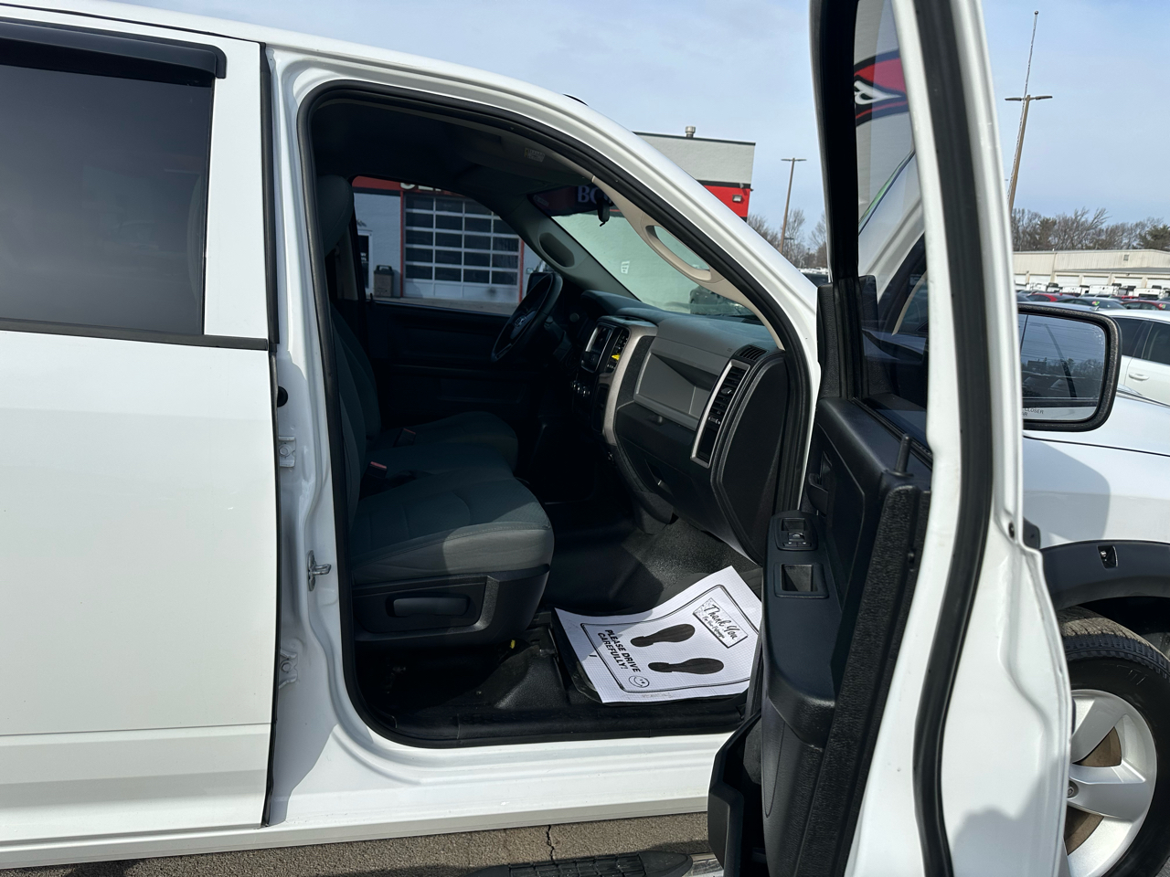 RAM 1500 4WD Crew Cab 149" Tradesman 2014