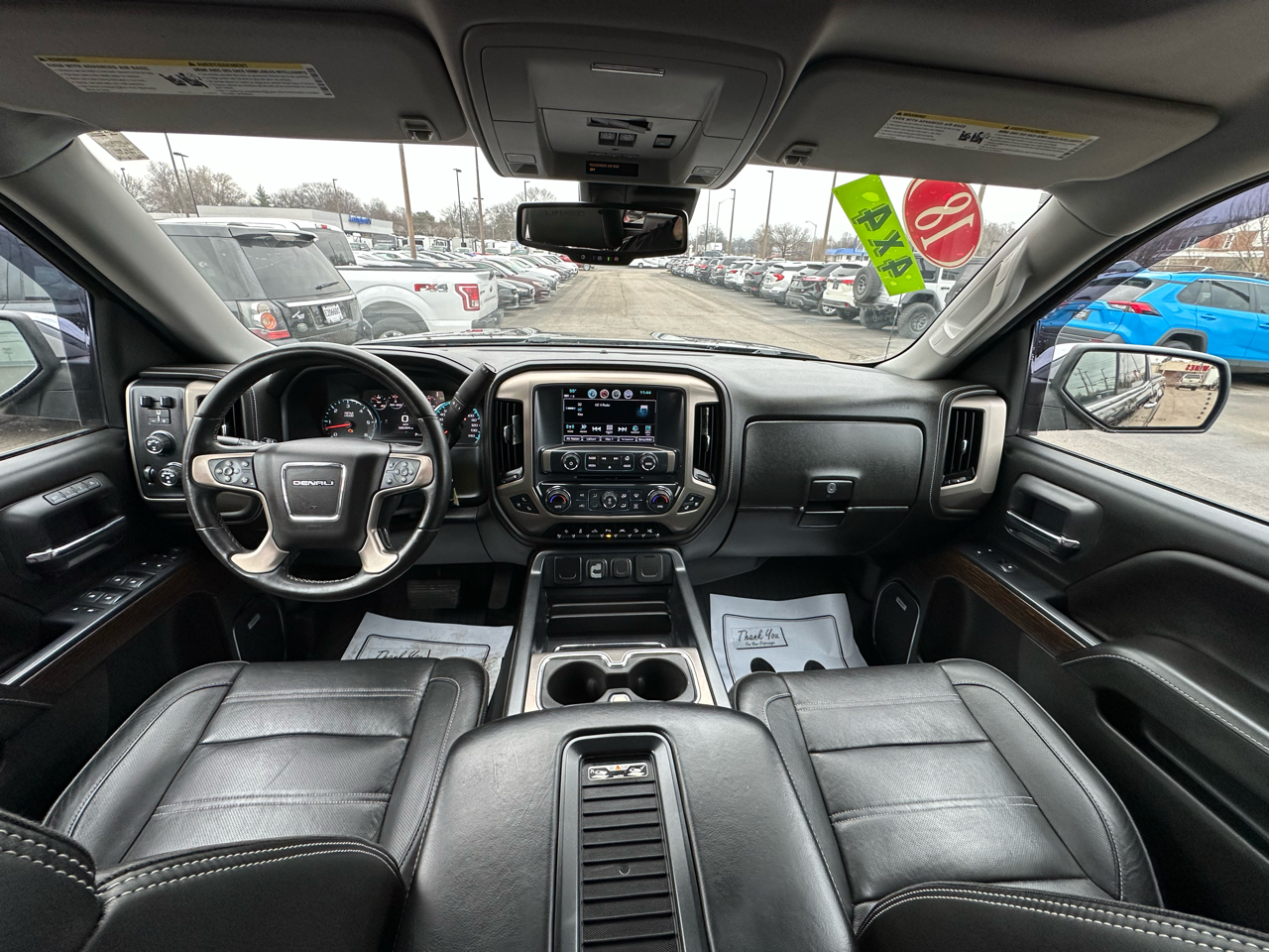 GMC Sierra 1500 4WD Crew Cab 143.5" Denali 2018