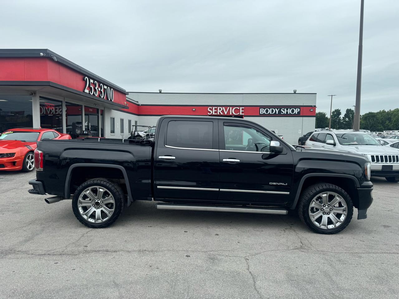 GMC Sierra 1500 4WD Crew Cab 143.5" Denali 2018