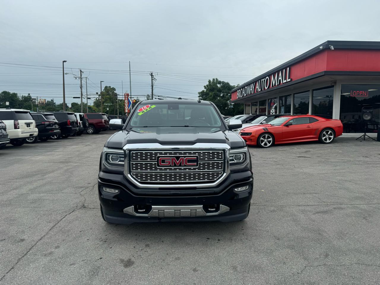 GMC Sierra 1500 4WD Crew Cab 143.5" Denali 2018