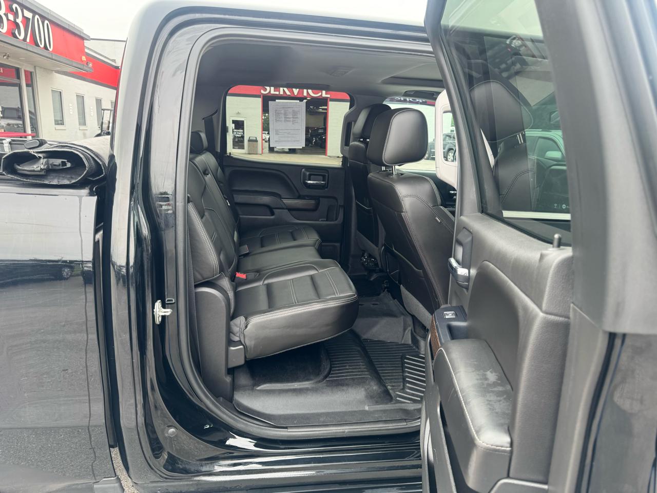 GMC Sierra 1500 4WD Crew Cab 143.5" Denali 2018
