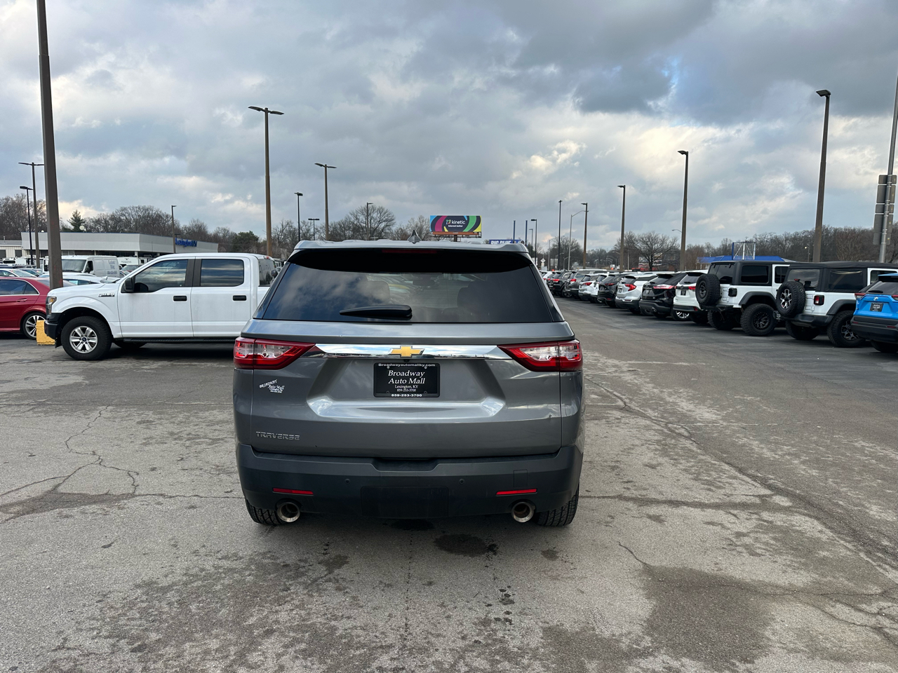 Chevrolet Traverse FWD 4dr LS w/1LS 2019