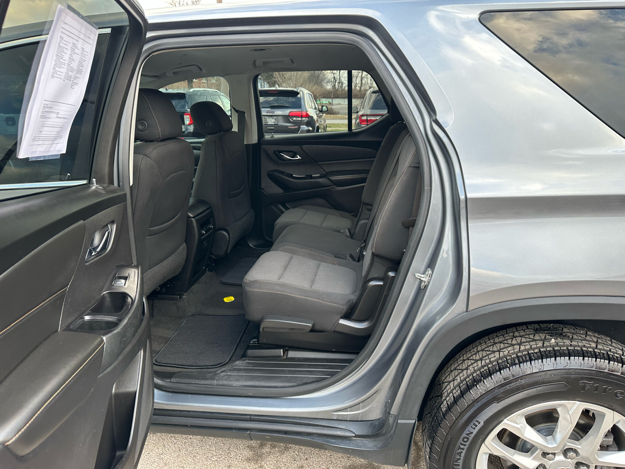 Chevrolet Traverse FWD 4dr LS w/1LS 2019