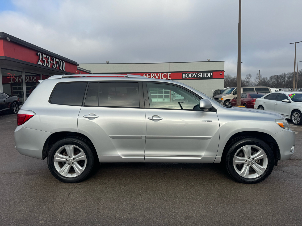 Toyota Highlander 4WD 4dr V6 Limited (Natl) 2010