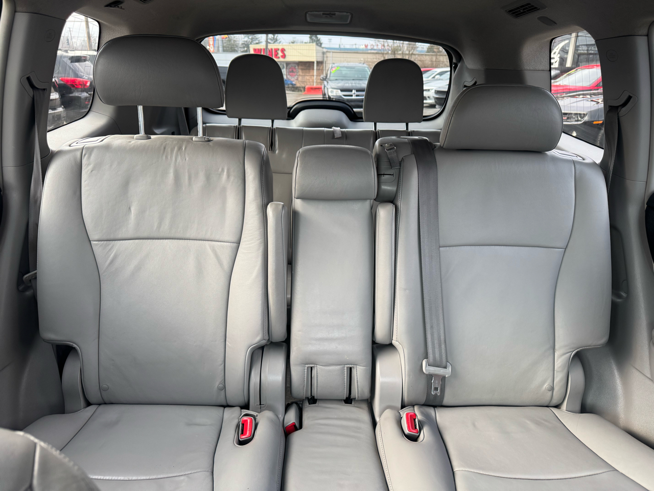 Toyota Highlander 4WD 4dr V6 Limited (Natl) 2010