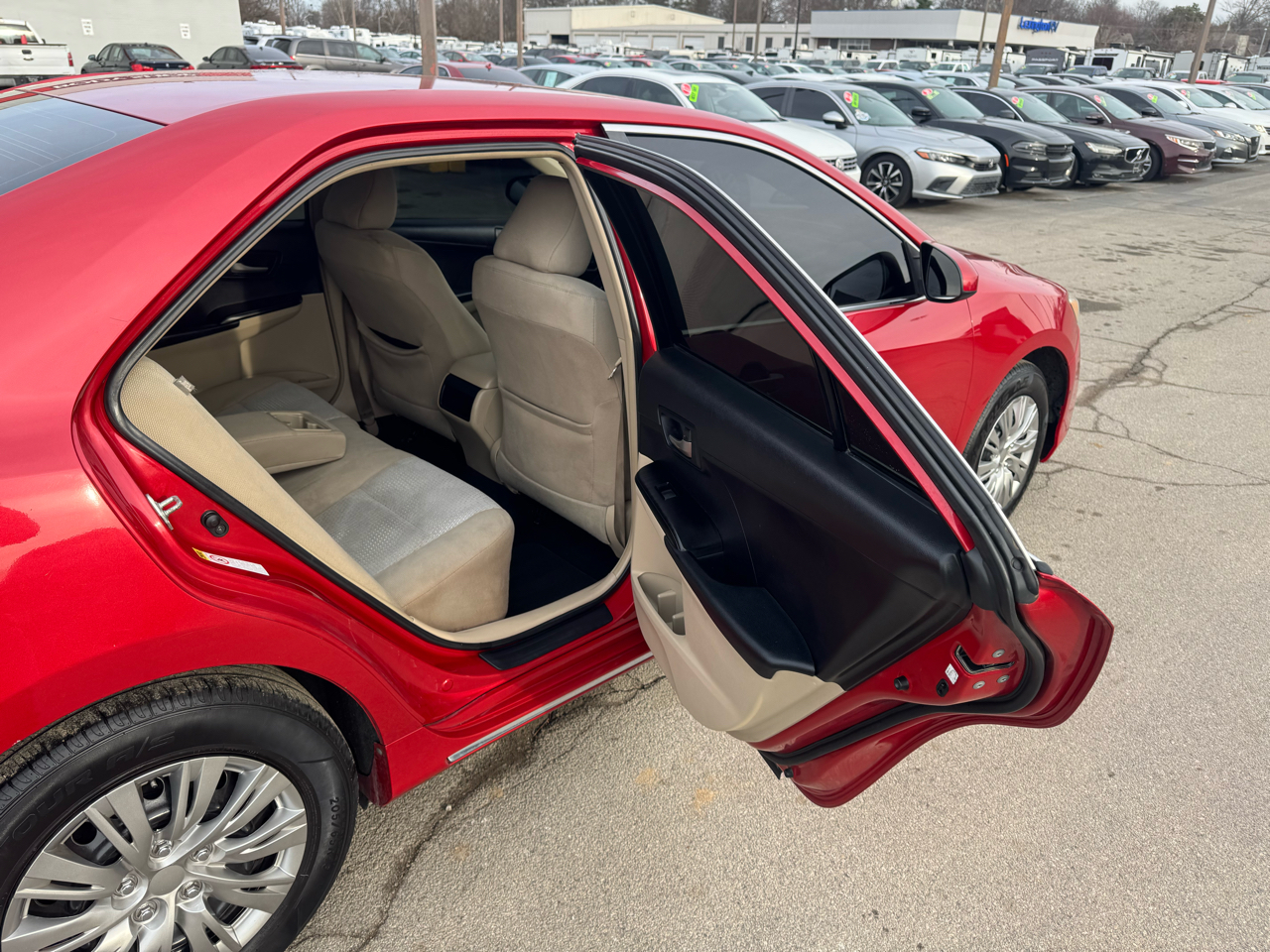 Toyota Camry 4dr Sedan LE 2012