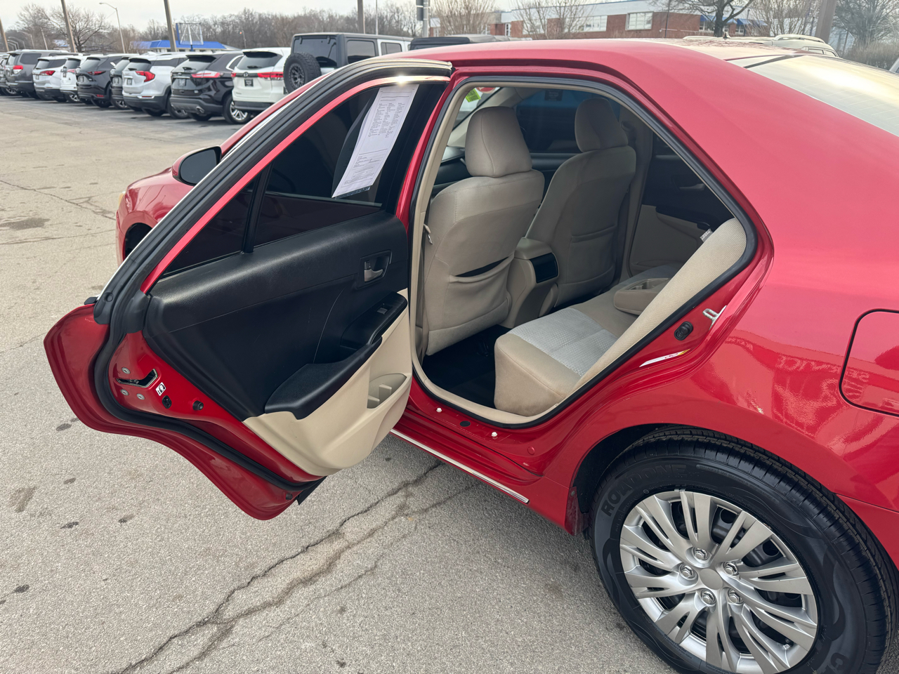 Toyota Camry 4dr Sedan LE 2012