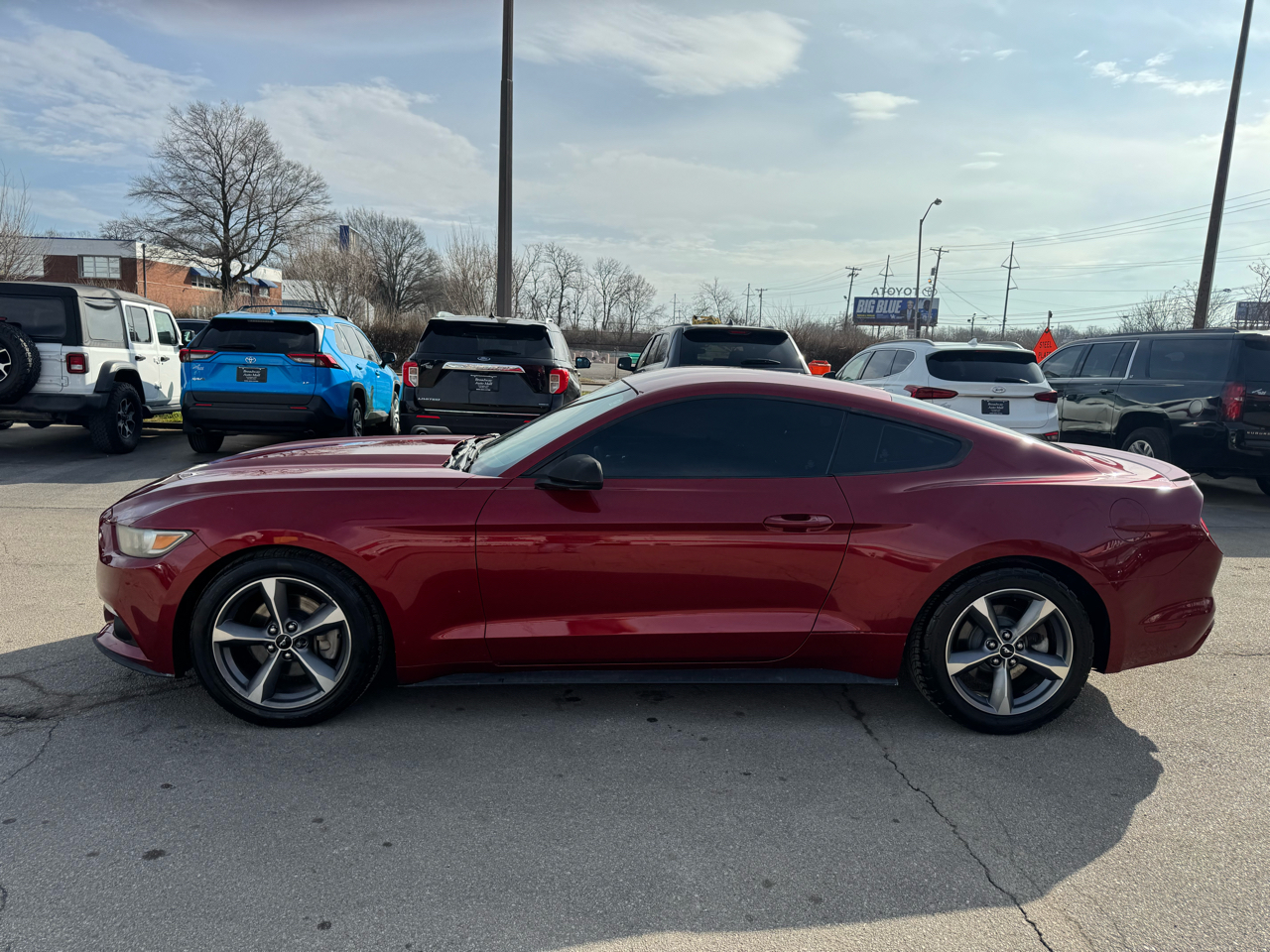 Ford Mustang 2dr Fastback V6 2016