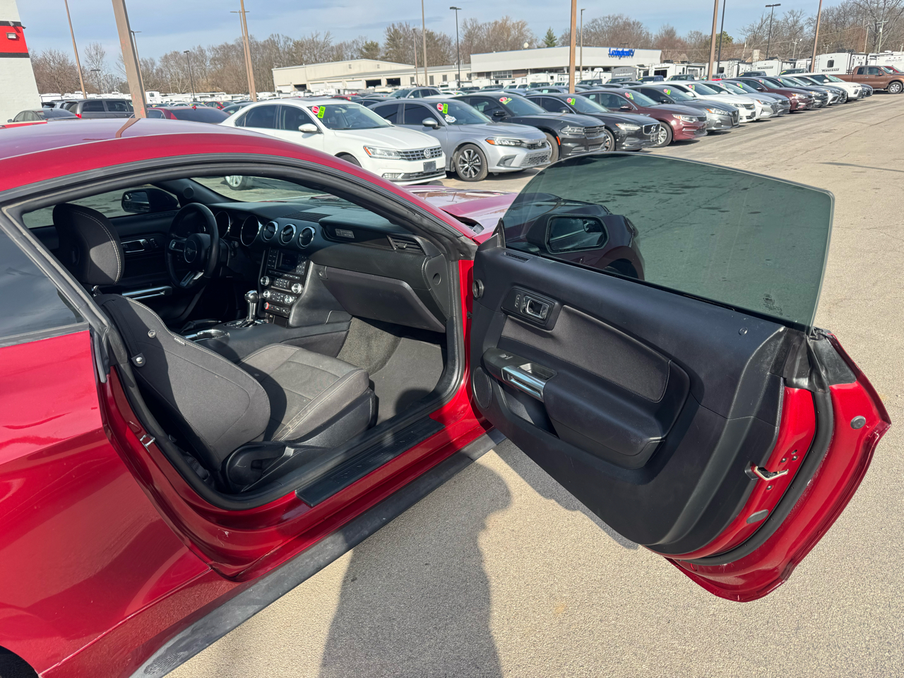 Ford Mustang 2dr Fastback V6 2016