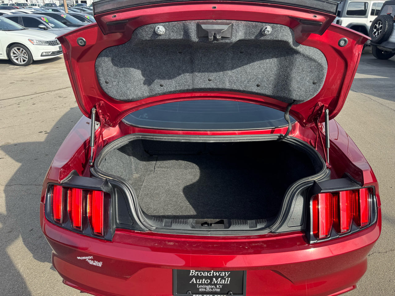 Ford Mustang 2dr Fastback V6 2016