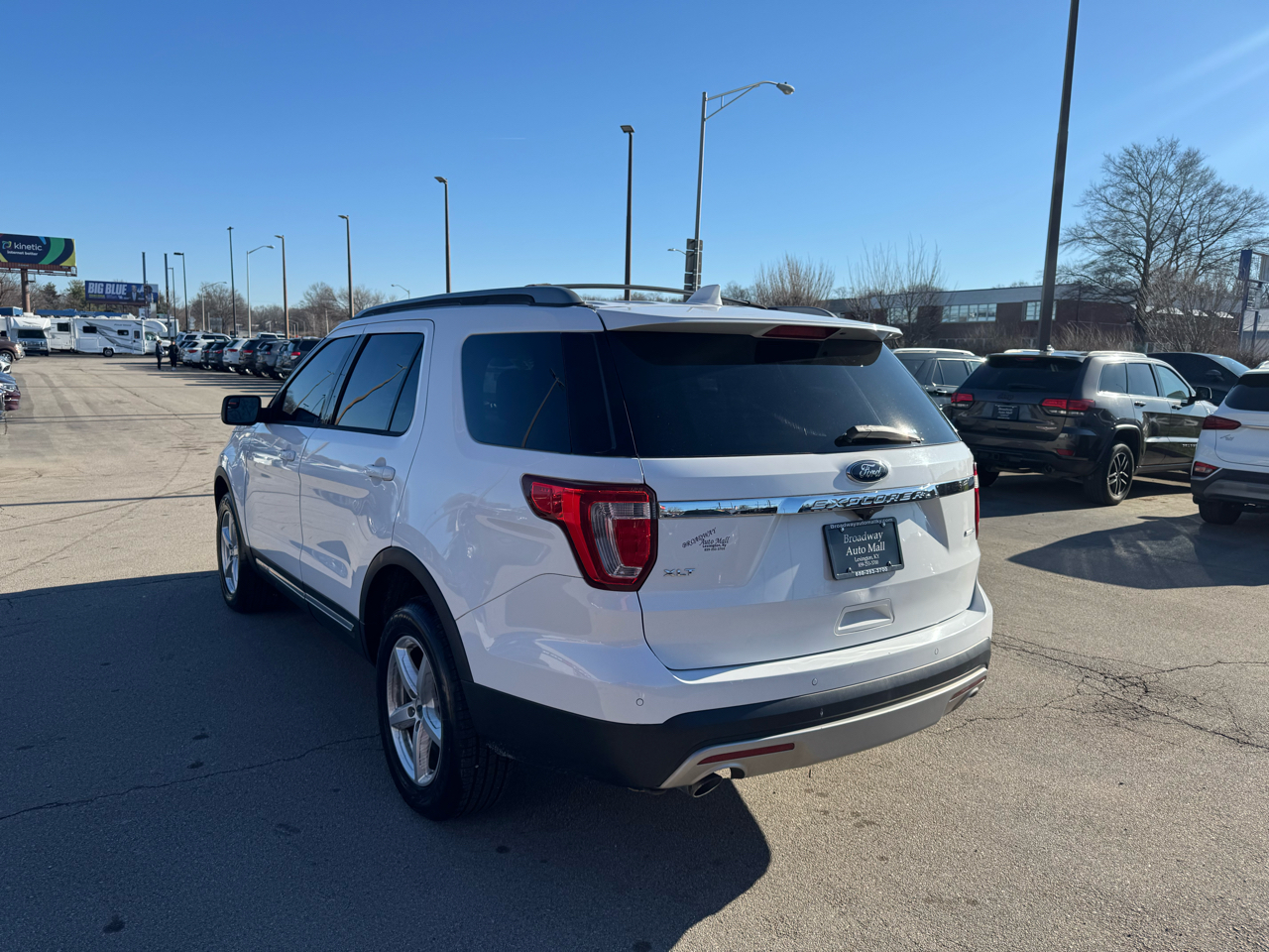 Ford Explorer 4WD 4dr XLT 2016