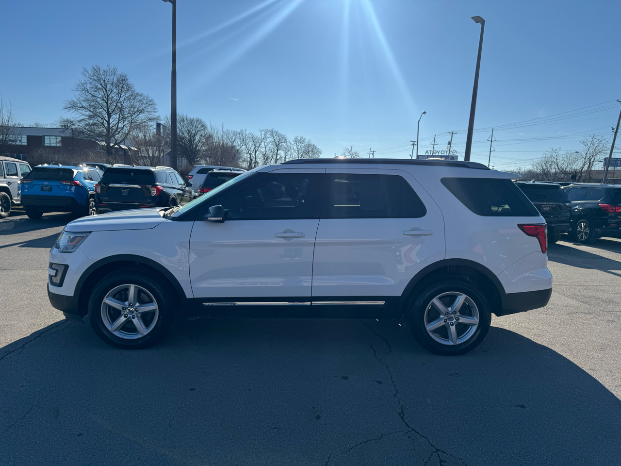 Ford Explorer 4WD 4dr XLT 2016