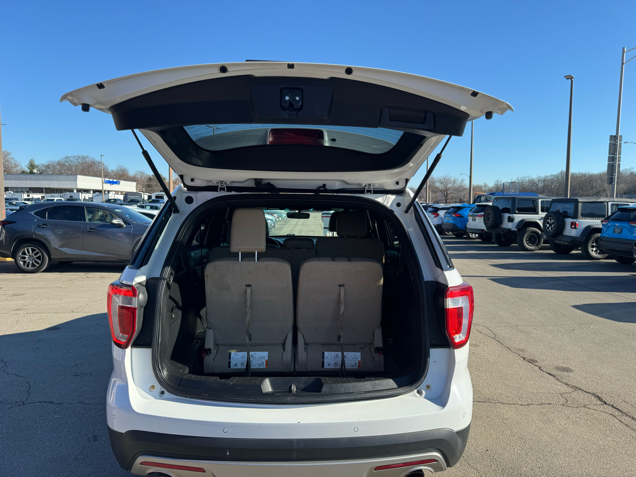 Ford Explorer 4WD 4dr XLT 2016