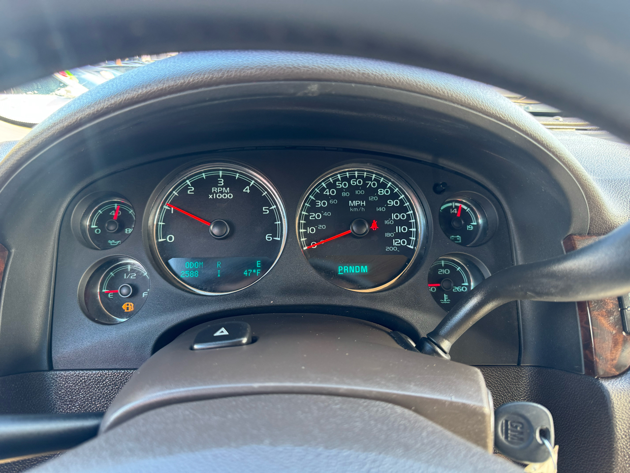 GMC Yukon AWD 4dr 1500 Denali 2011