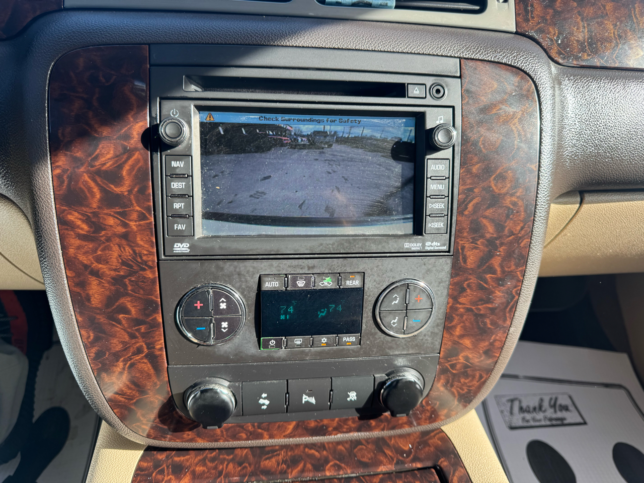 GMC Yukon AWD 4dr 1500 Denali 2011