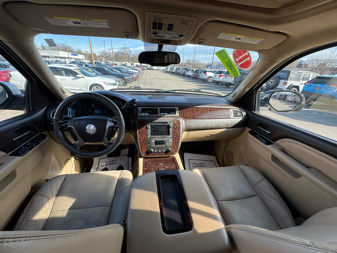 GMC Yukon AWD 4dr 1500 Denali 2011