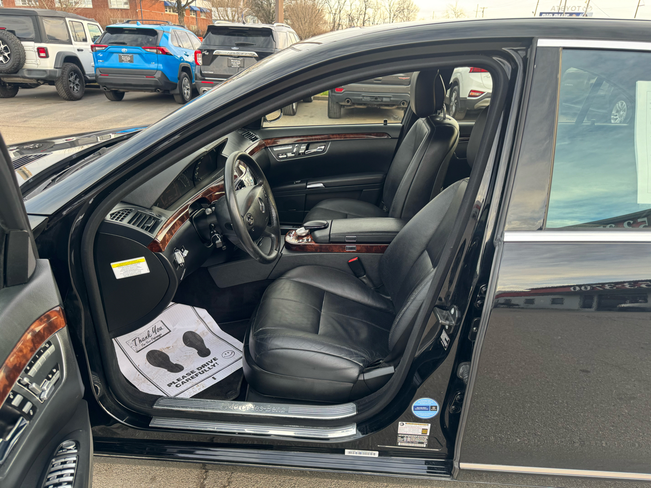 Mercedes-Benz S-Class 4dr Sdn 5.5L V8 4MATIC 2007