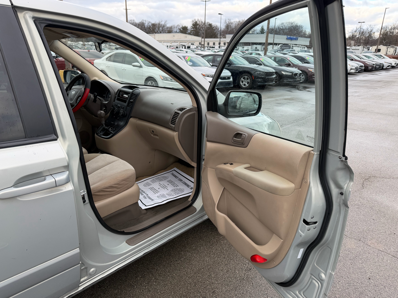 Kia Sedona LX 2012