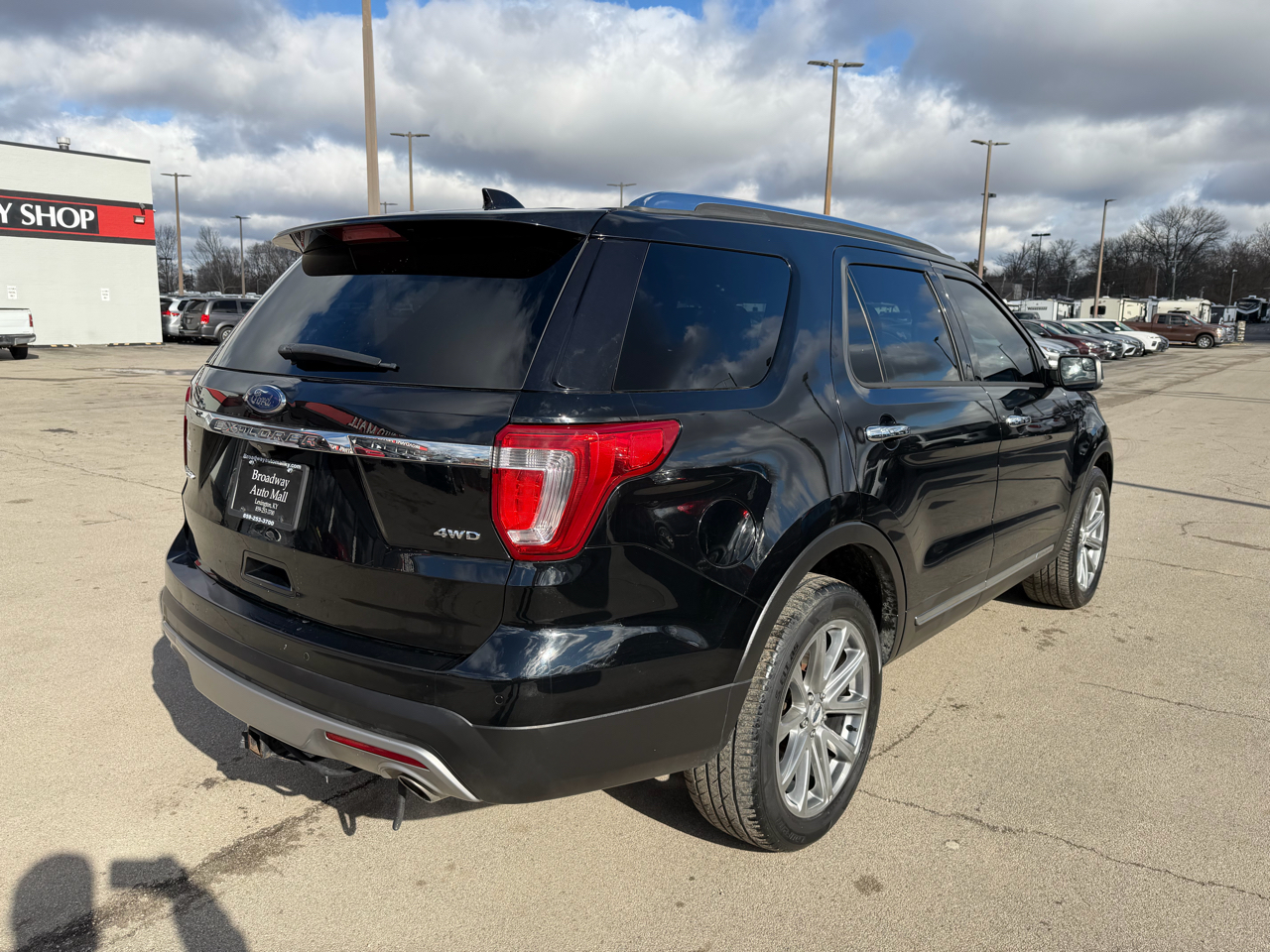 Ford Explorer Limited 4WD 2017