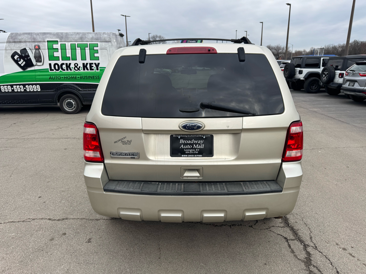 Ford Escape 4WD 4dr XLT 2012