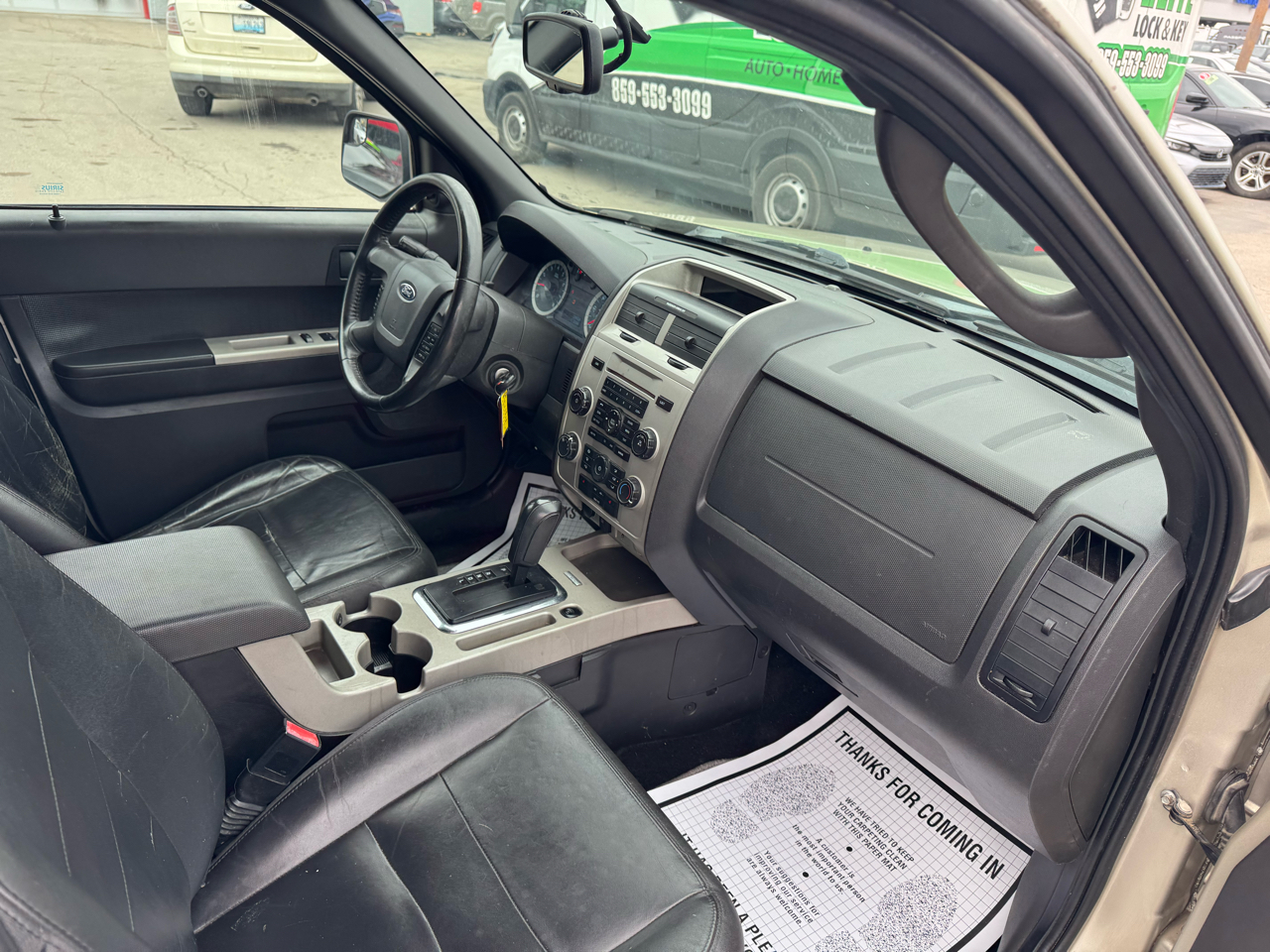 Ford Escape 4WD 4dr XLT 2012