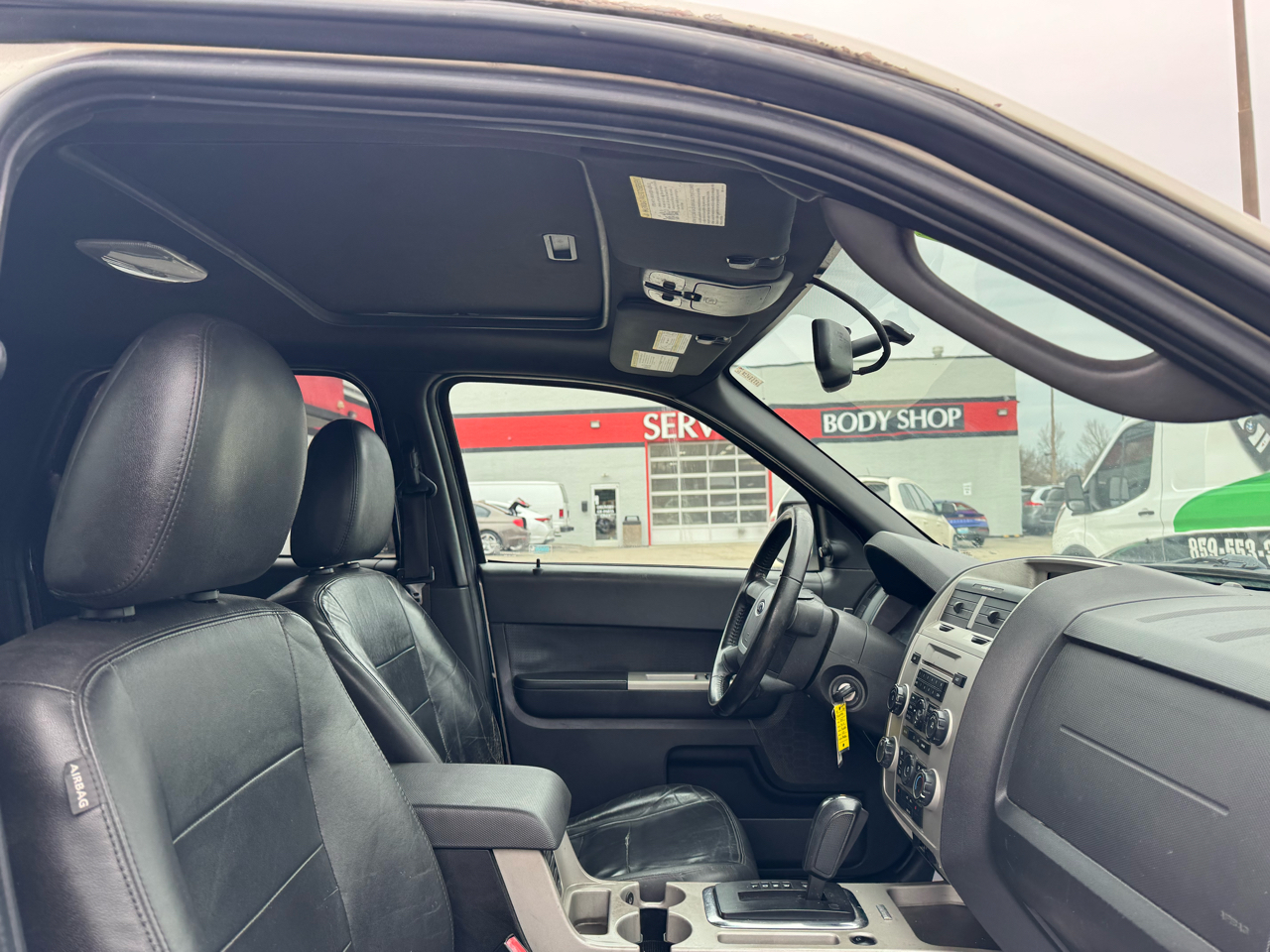 Ford Escape 4WD 4dr XLT 2012