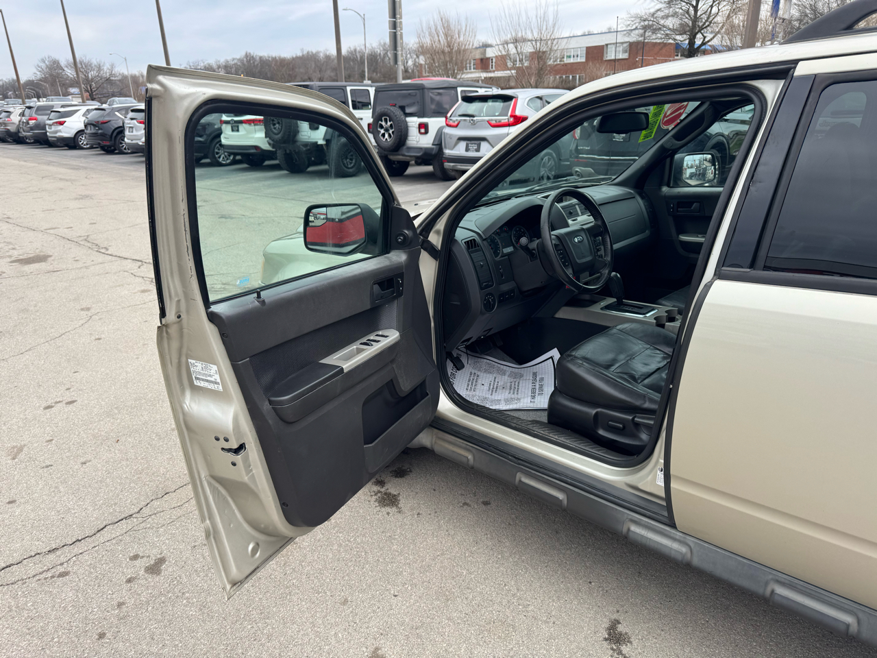 Ford Escape 4WD 4dr XLT 2012