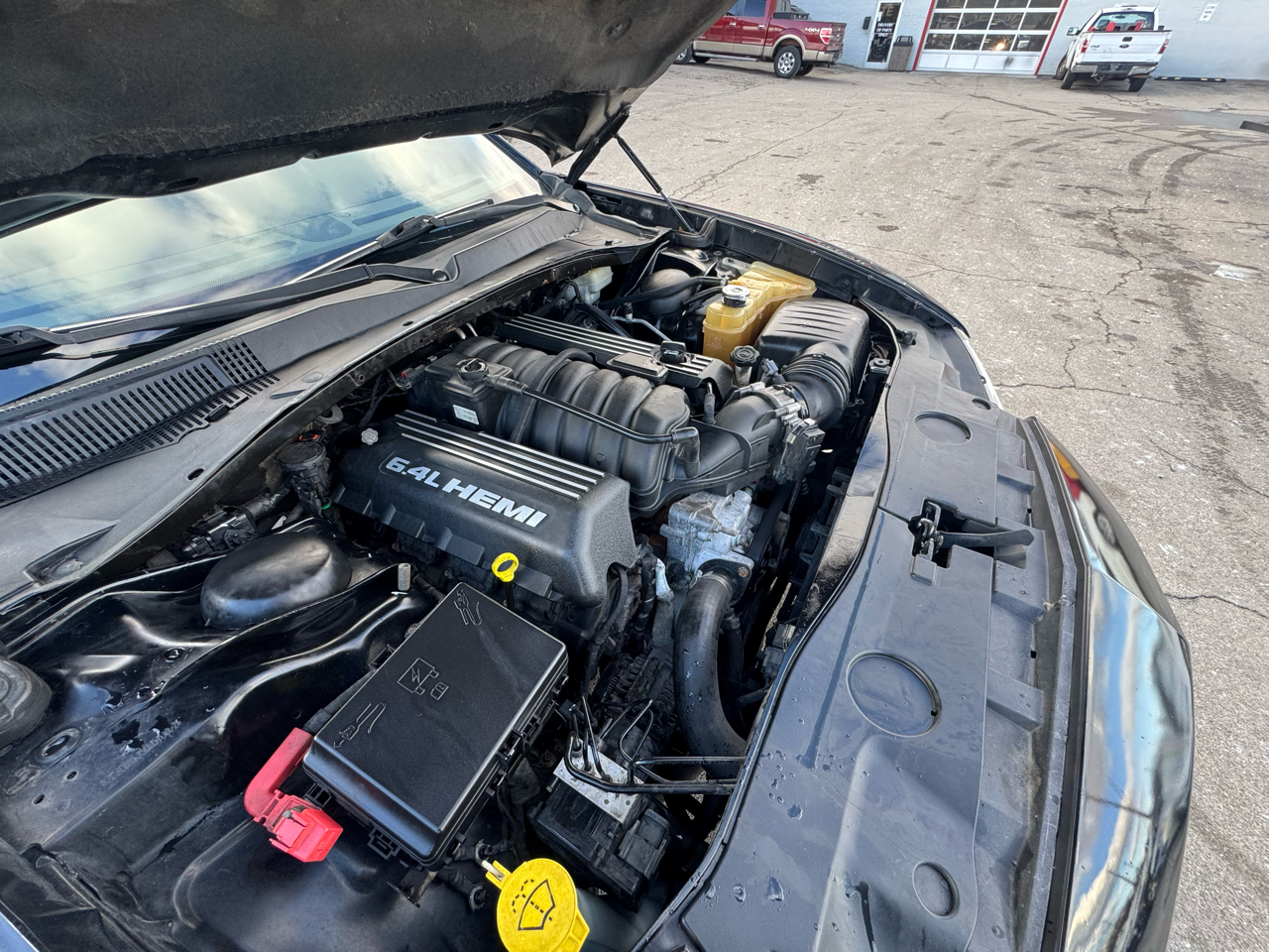 Dodge Charger 4dr Sdn SRT8 RWD 2013