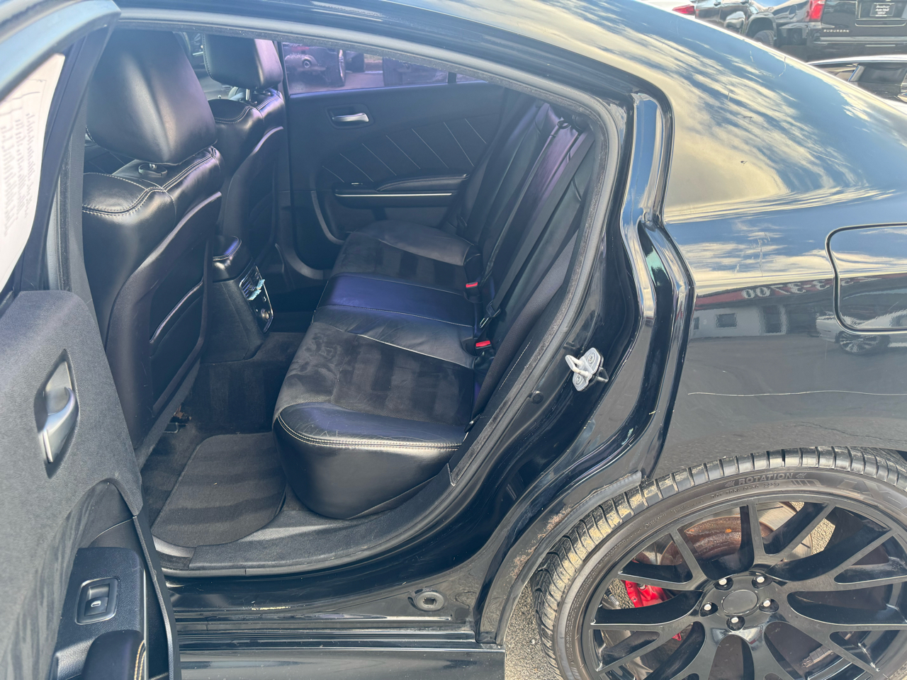 Dodge Charger 4dr Sdn SRT8 RWD 2013