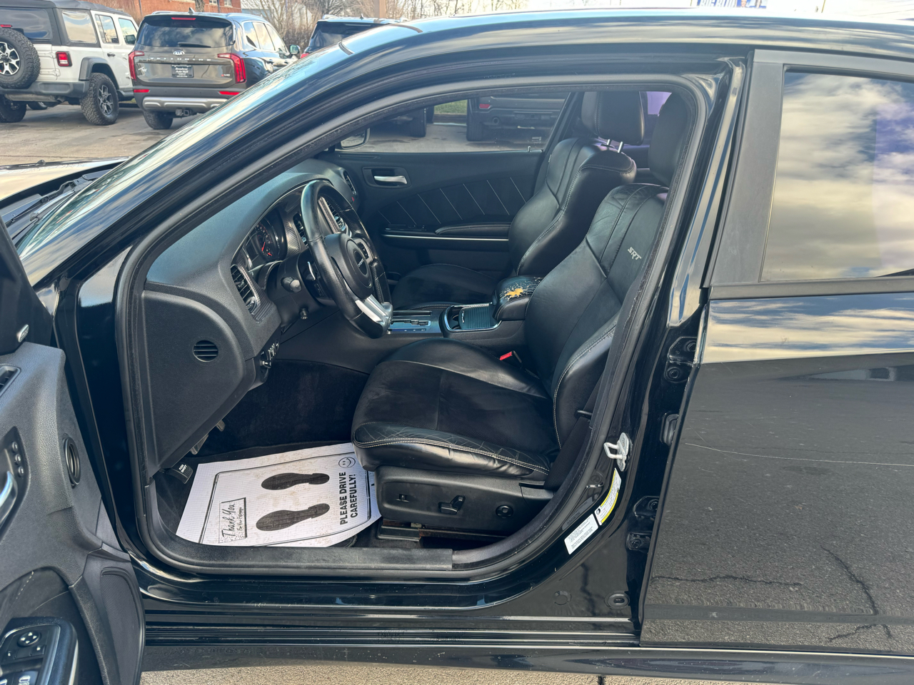 Dodge Charger 4dr Sdn SRT8 RWD 2013