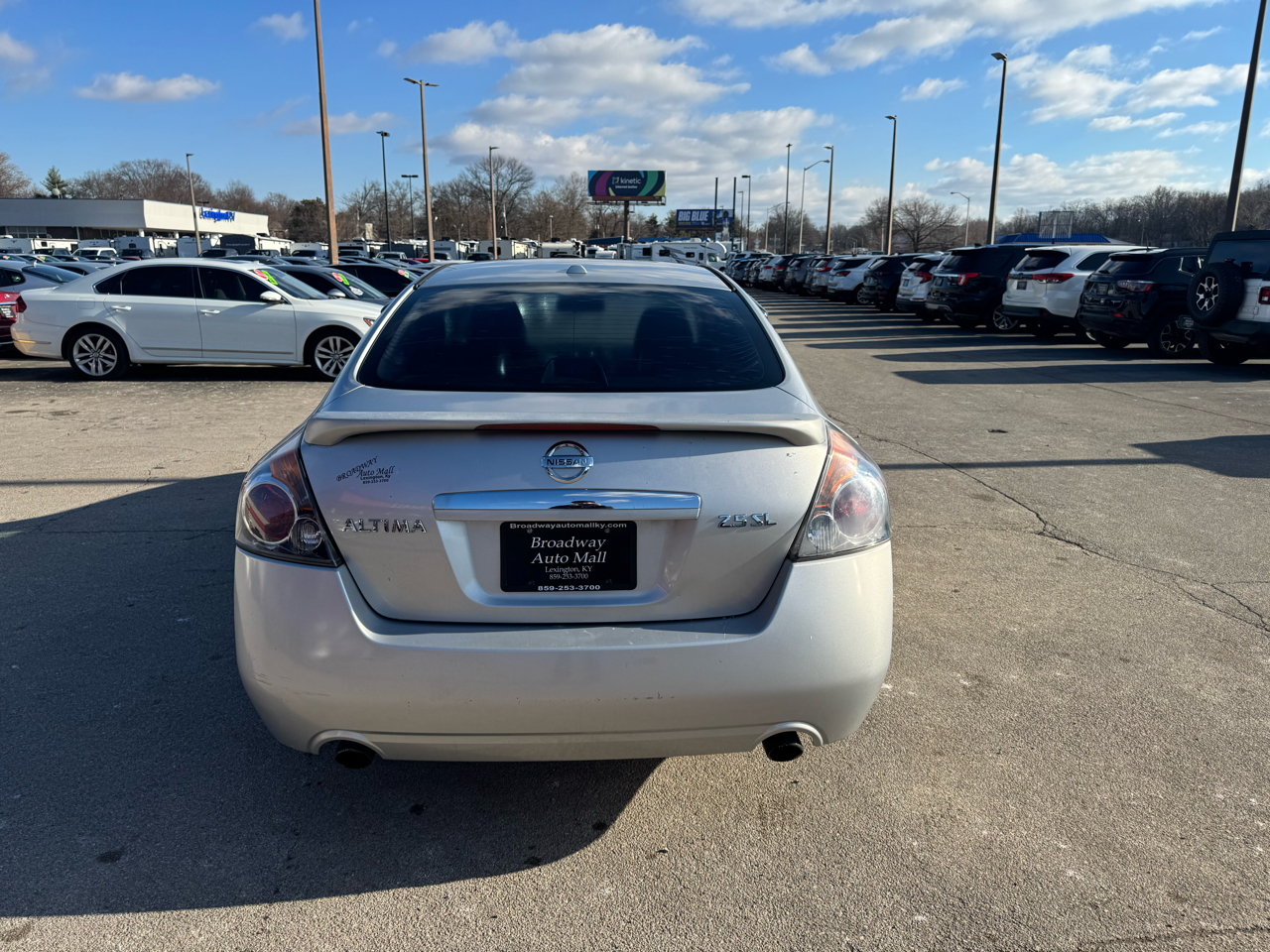 Nissan Altima 4dr Sdn I4 CVT 2.5 SL 2009