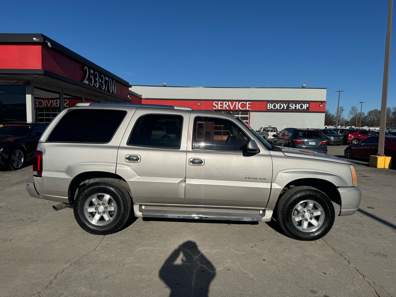 Cadillac Escalade 4dr AWD 2005