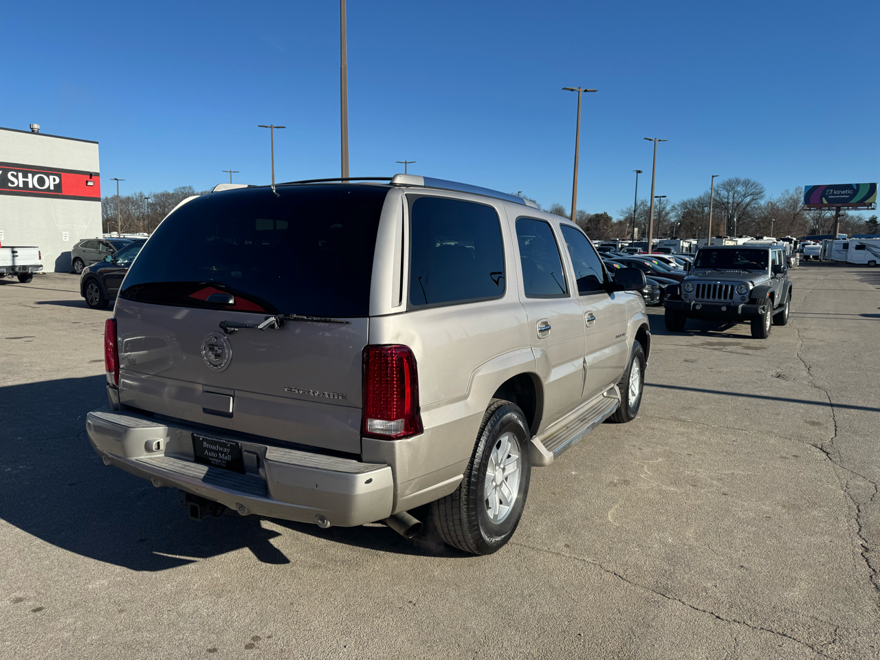 Cadillac Escalade 4dr AWD 2005