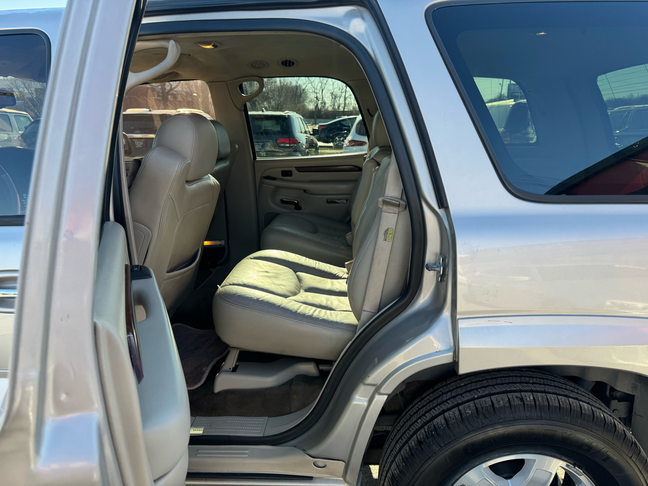 Cadillac Escalade 4dr AWD 2005