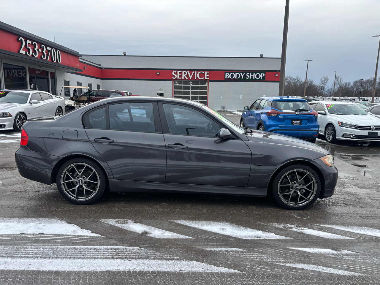 BMW 3 Series 4dr Sdn 328xi AWD SULEV 2007