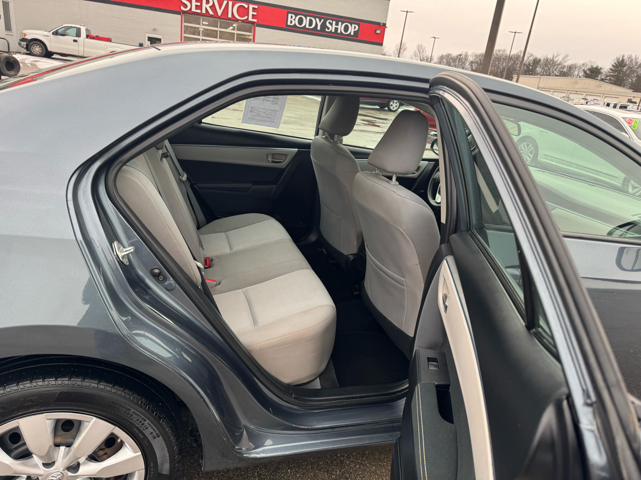 Toyota Corolla 4dr Sdn CVT S w/Special Edition Pkg (Natl) 2016