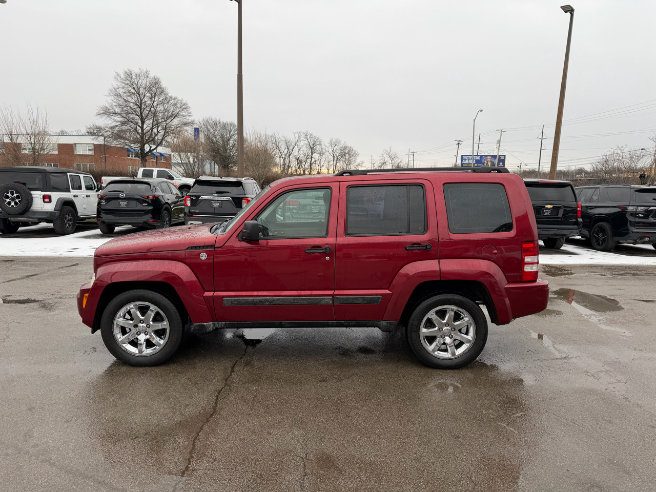 Jeep Liberty 4WD 4dr Sport 2012
