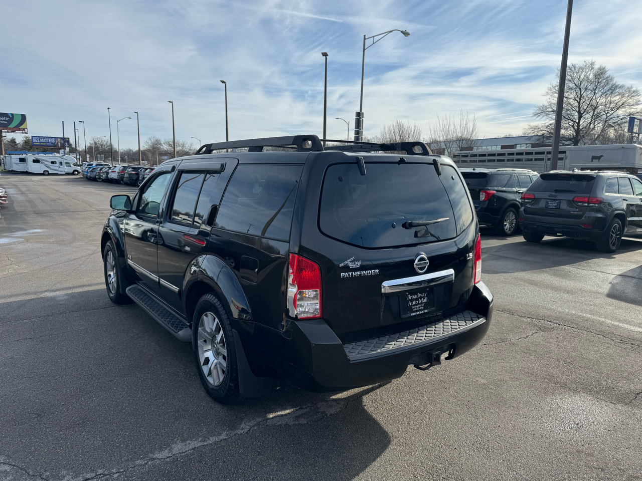 Nissan Pathfinder 4WD 4dr V8 LE 2008