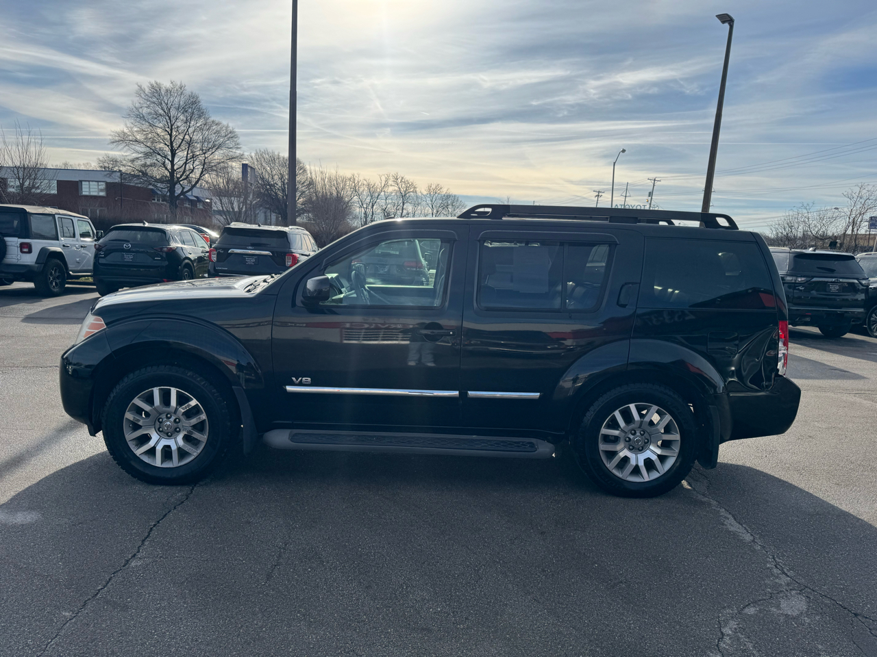 Nissan Pathfinder 4WD 4dr V8 LE 2008